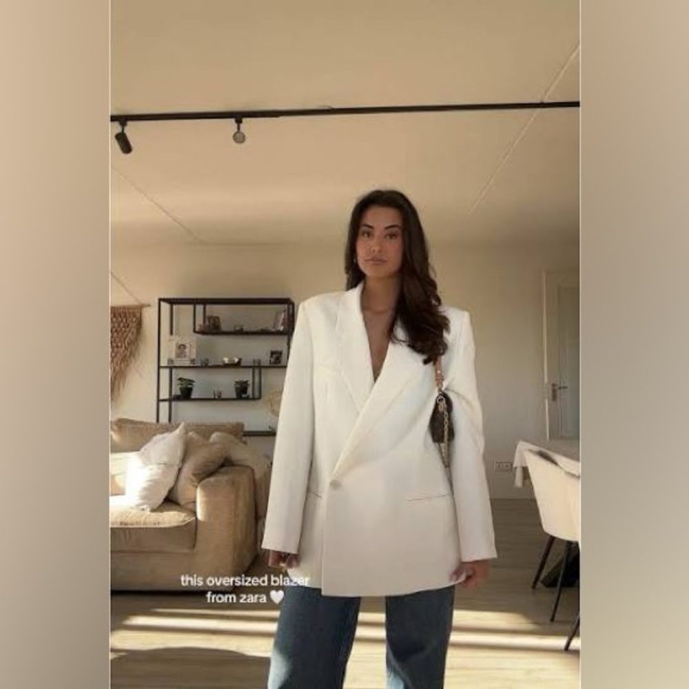 Zara Women's Cream Oversized Blazer